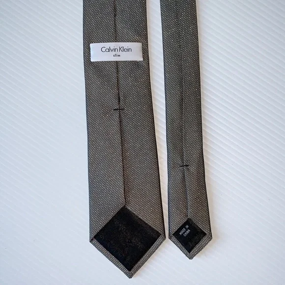 Calvin Klein men’s tie - Picture 4 of 6